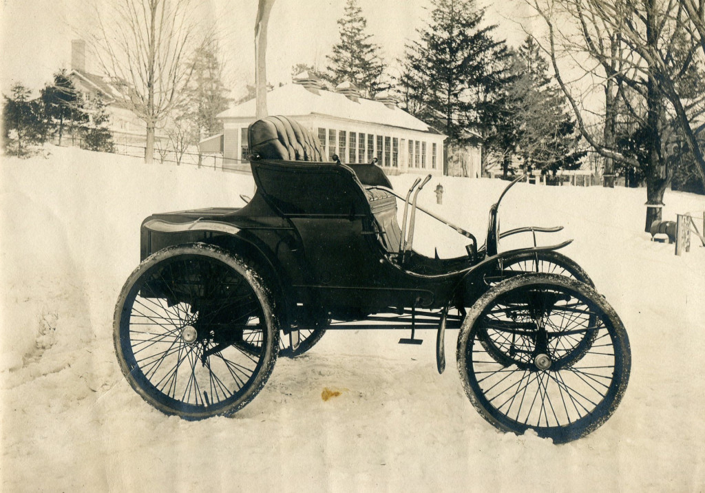 Chicken coop and car.LAP.1956.23